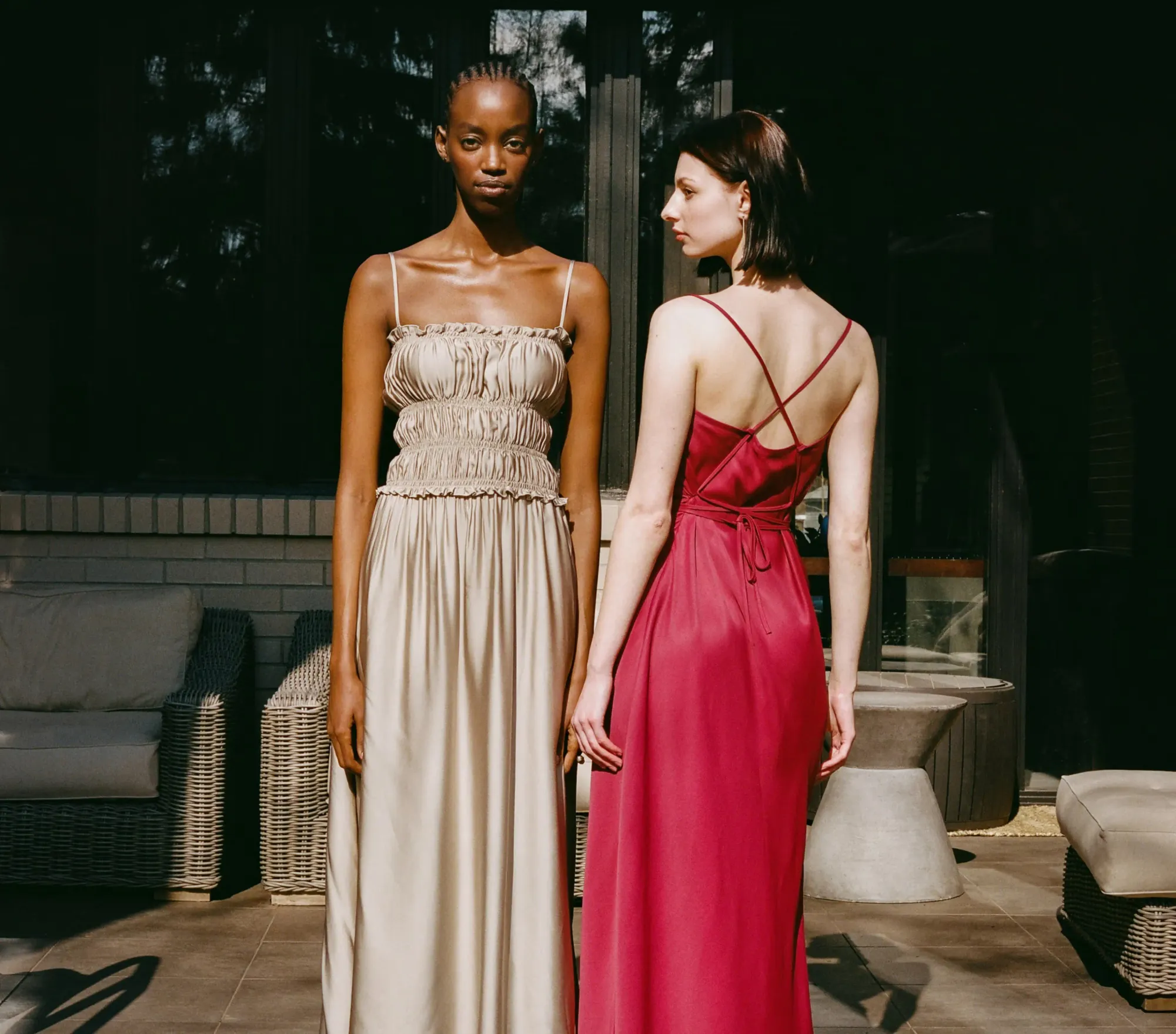 2 girls possing for slow fashion brands affordable.