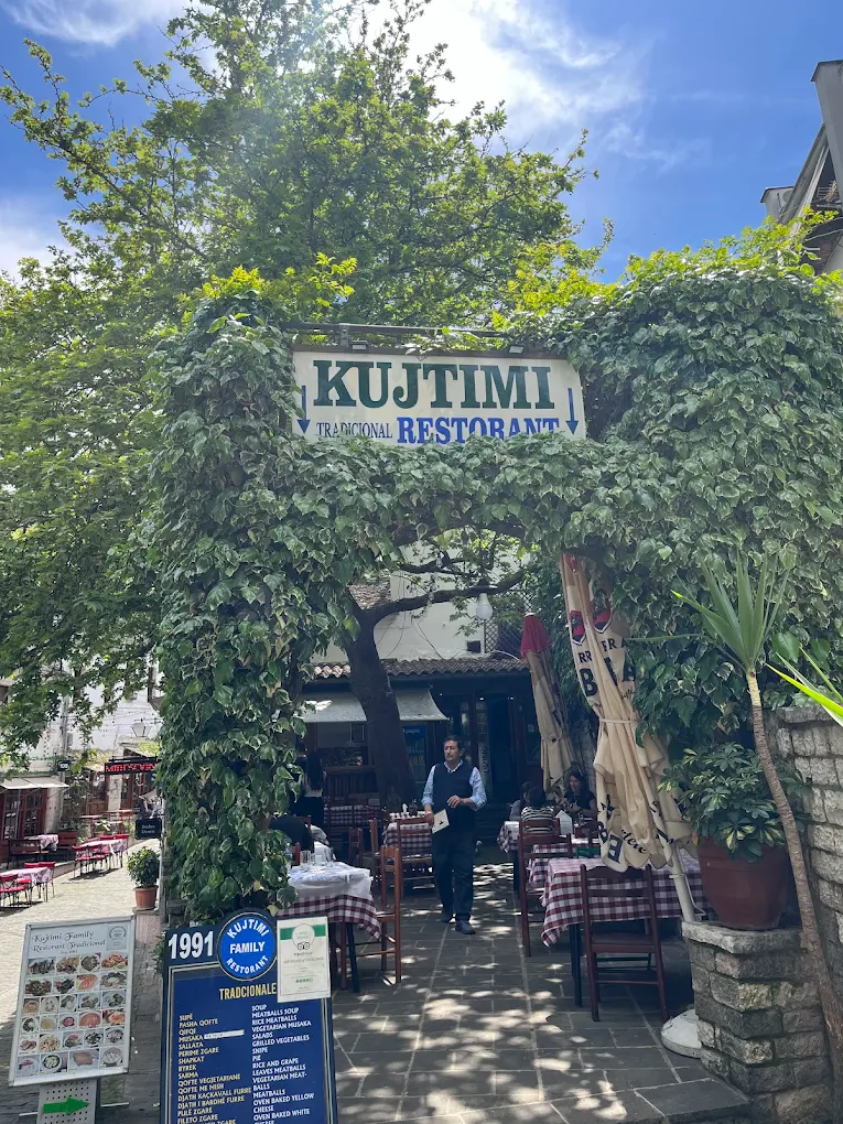 restaurant in Gjirokastër