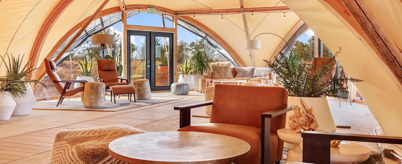 interior de un glamping de lujo en Estados Unidos